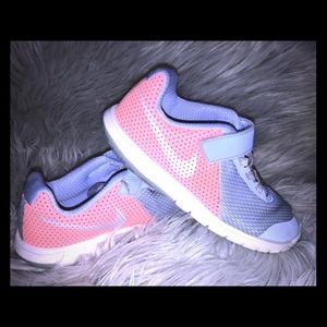 Girls Nike Flex Experience RN5 Size 12.5